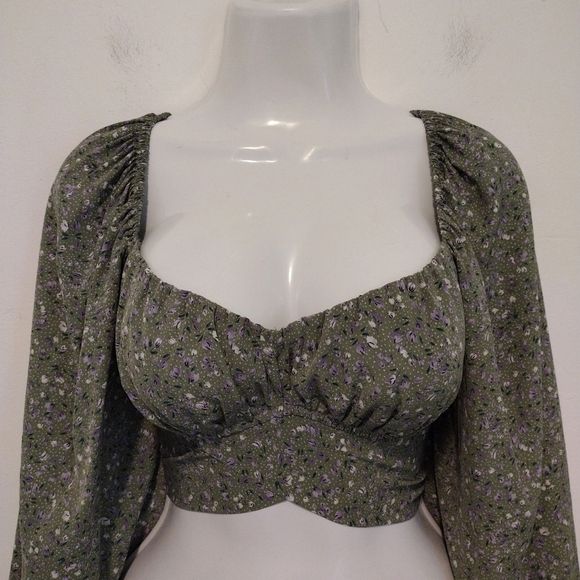 Blush BJ - Floral Sweetheart Back Ties Crop Top - Picture 3 of 15